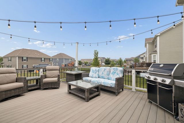 13824 Amelia Drive, Lemont, IL 60439