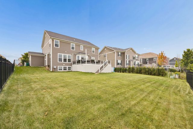 13824 Amelia Drive, Lemont, IL 60439