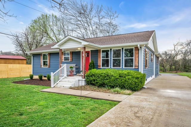 101 Simpson Ave, Waverly, TN 37185
