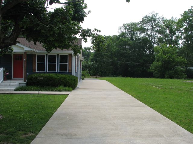 101 Simpson Ave, Waverly, TN 37185