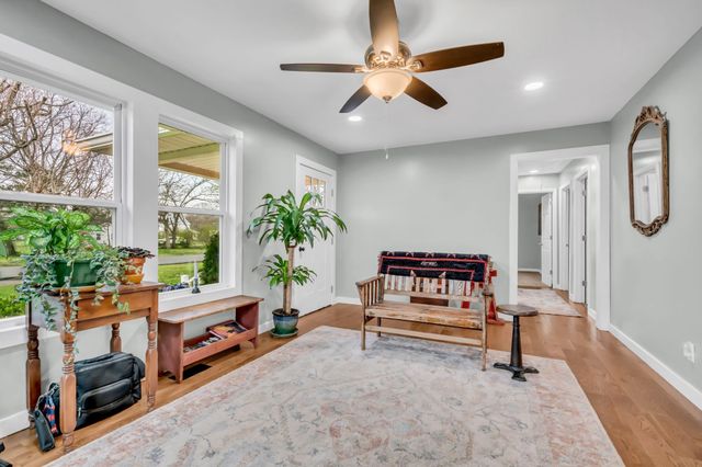 101 Simpson Ave, Waverly, TN 37185