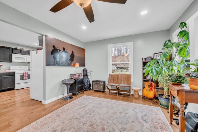 101 Simpson Ave, Waverly, TN 37185