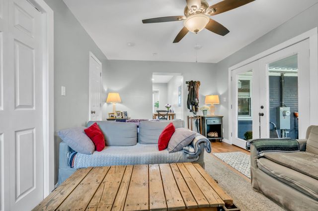 101 Simpson Ave, Waverly, TN 37185