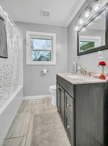 101 Simpson Ave, Waverly, TN 37185