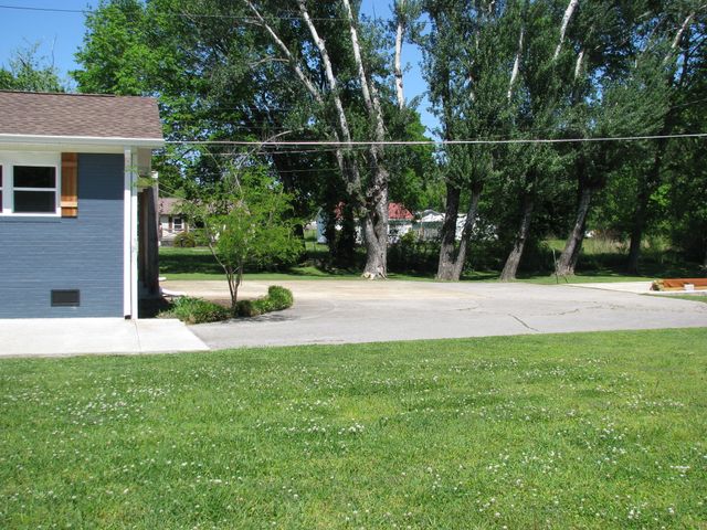 101 Simpson Ave, Waverly, TN 37185