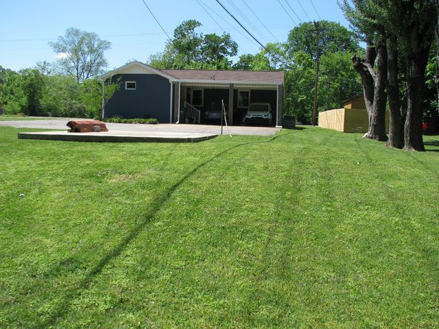 101 Simpson Ave, Waverly, TN 37185
