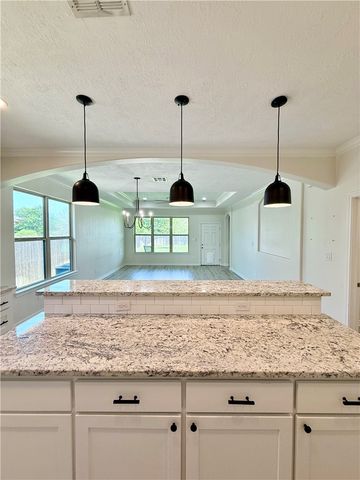 3677 Rabbit Lane, Bryan, TX 77808