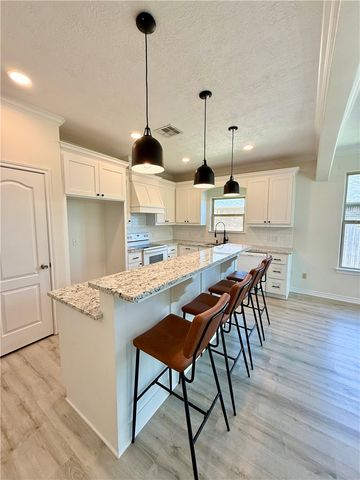 3677 Rabbit Lane, Bryan, TX 77808