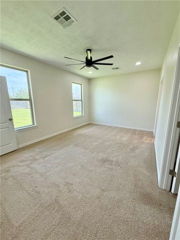 3677 Rabbit Lane, Bryan, TX 77808