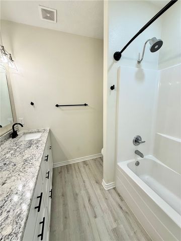 3677 Rabbit Lane, Bryan, TX 77808