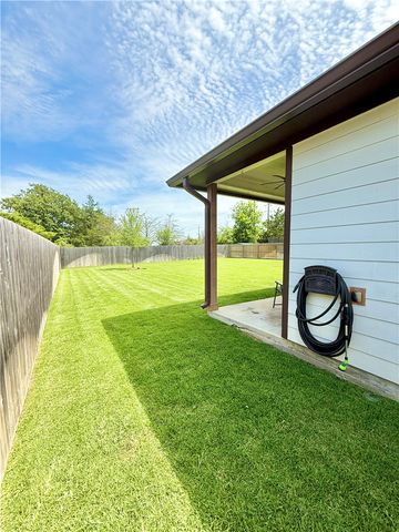 3677 Rabbit Lane, Bryan, TX 77808