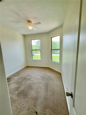 3677 Rabbit Lane, Bryan, TX 77808