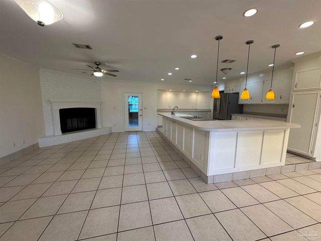 4626 Pebble Creek Dr, Pensacola, FL 32526