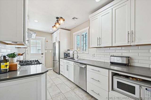 1148 S Urbana Avenue, Tulsa, OK 74112