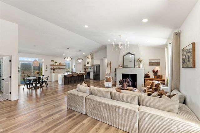 429 Dakota Heights Drive, Cle Elum, WA 98922