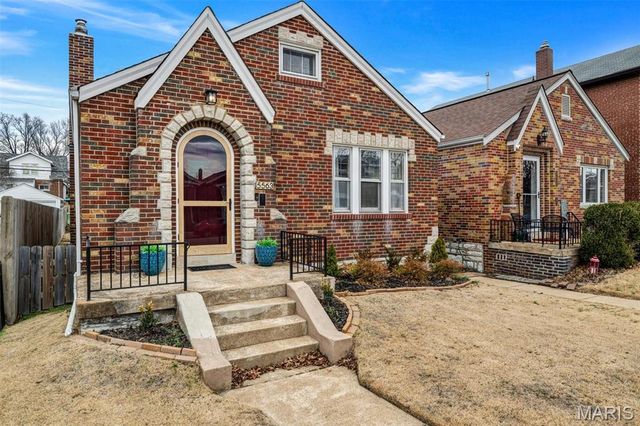 5563 Devonshire Avenue, St Louis, MO 63109