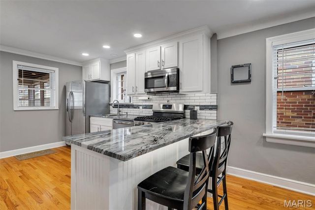 5563 Devonshire Avenue, St Louis, MO 63109