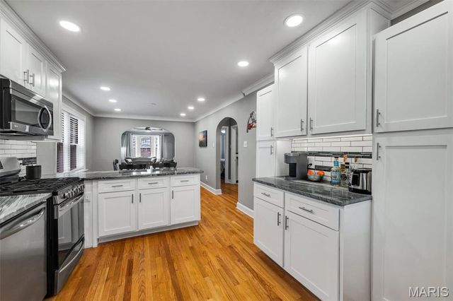 5563 Devonshire Avenue, St Louis, MO 63109