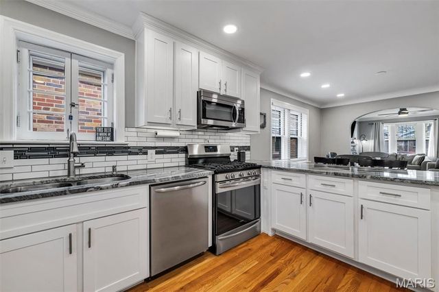 5563 Devonshire Avenue, St Louis, MO 63109