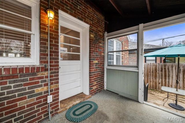 5563 Devonshire Avenue, St Louis, MO 63109