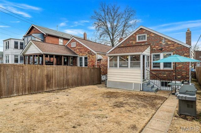 5563 Devonshire Avenue, St Louis, MO 63109