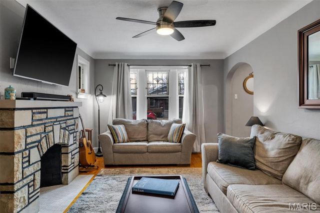 5563 Devonshire Avenue, St Louis, MO 63109