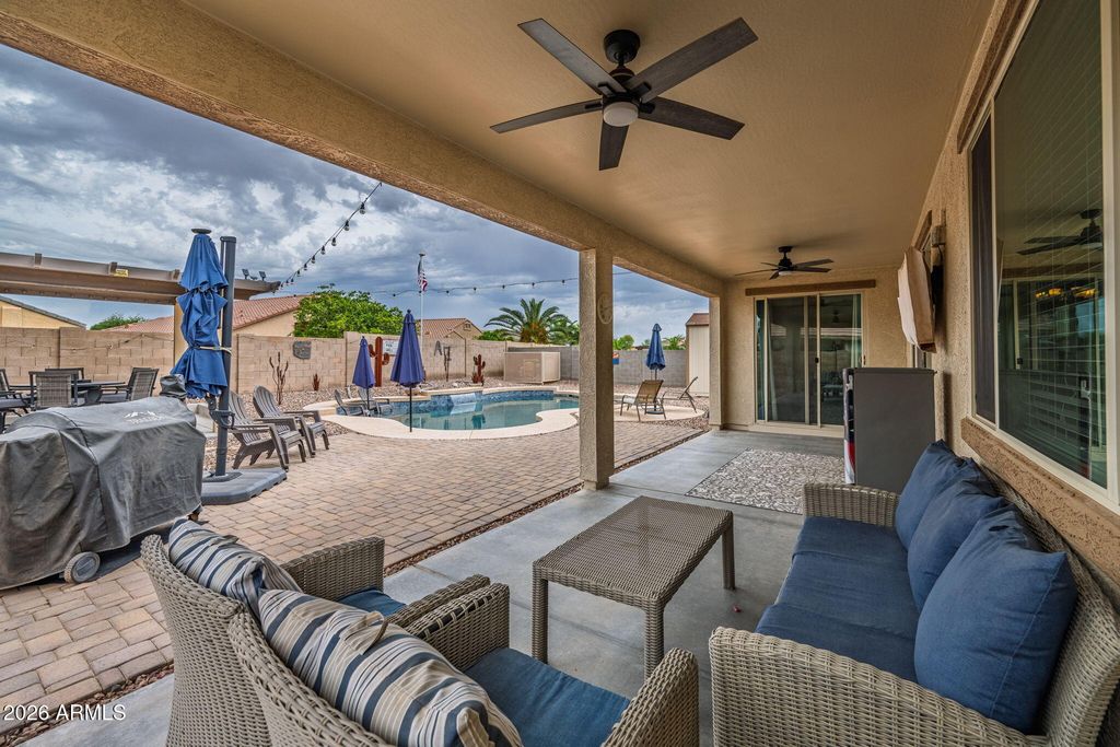 Image 12 of property listing at 40614 W HOPPER Drive, Maricopa, AZ 85138