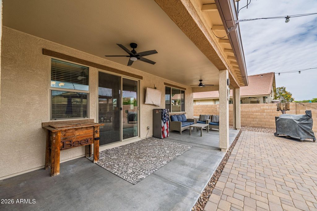 Image 14 of property listing at 40614 W HOPPER Drive, Maricopa, AZ 85138