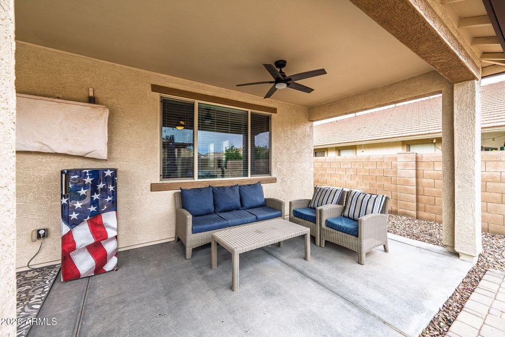 Image 15 of property listing at 40614 W HOPPER Drive, Maricopa, AZ 85138