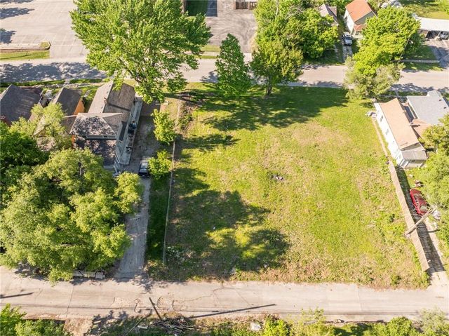 1217 Armstrong Avenue, Kansas City, KS 66102