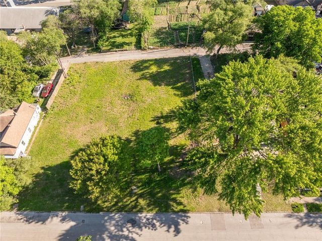 1217 Armstrong Avenue, Kansas City, KS 66102