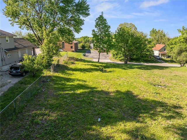 1217 Armstrong Avenue, Kansas City, KS 66102