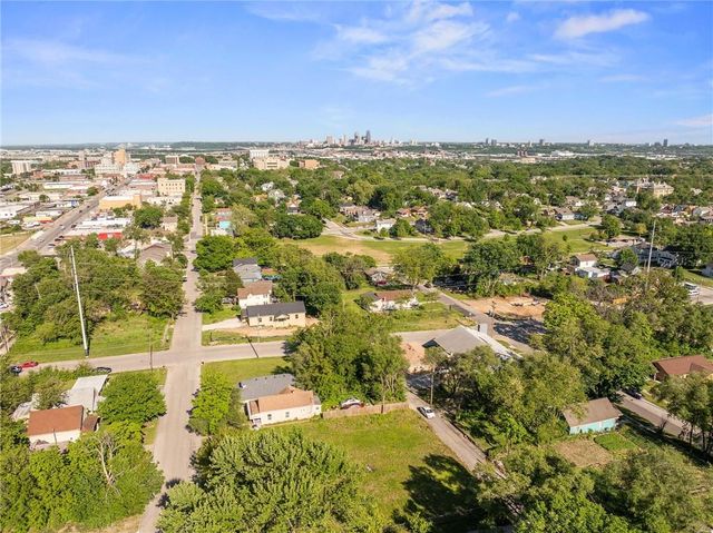 1217 Armstrong Avenue, Kansas City, KS 66102