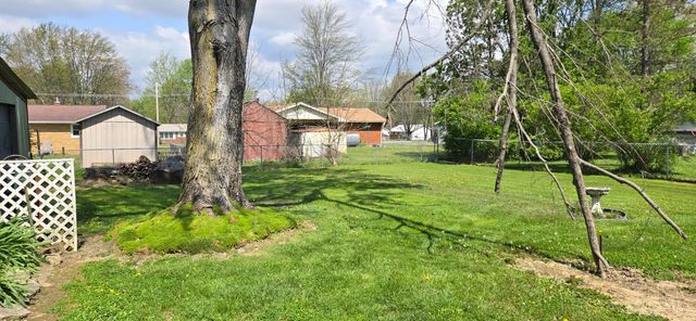7392 Fairground Road, Blanchester, OH 45107