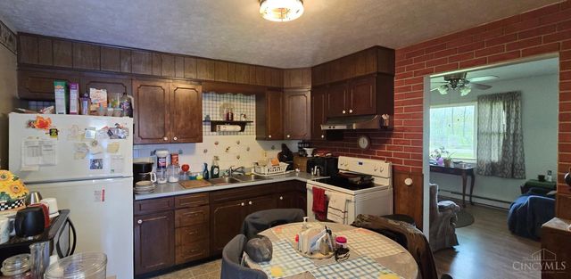 7392 Fairground Road, Blanchester, OH 45107