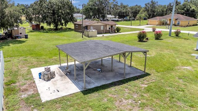 2055 AVENUE C, Mulberry, FL 33860