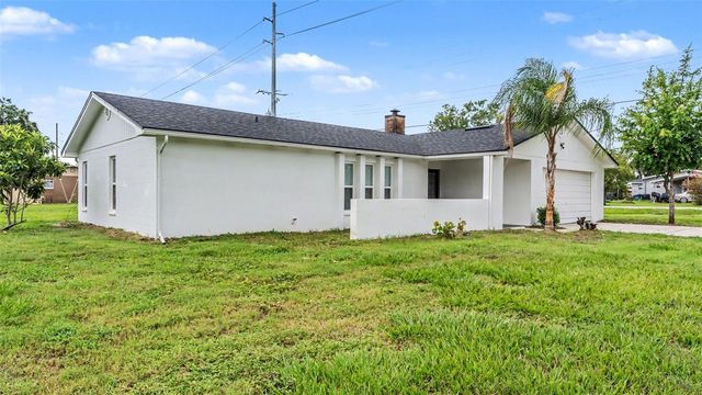 2055 AVENUE C, Mulberry, FL 33860