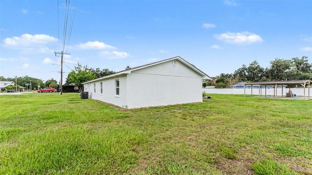 2055 AVENUE C, Mulberry, FL 33860