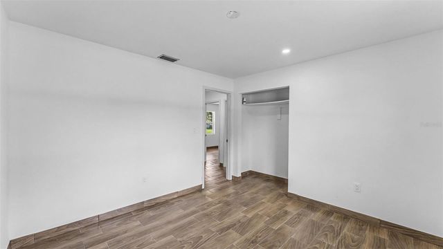 2055 AVENUE C, Mulberry, FL 33860
