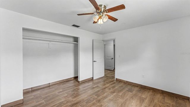 2055 AVENUE C, Mulberry, FL 33860