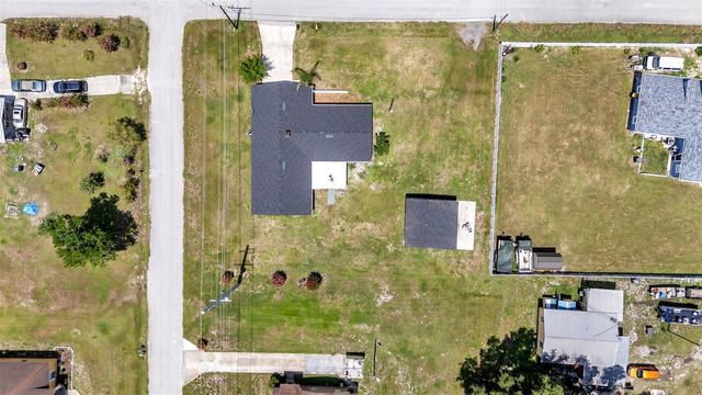 2055 AVENUE C, Mulberry, FL 33860