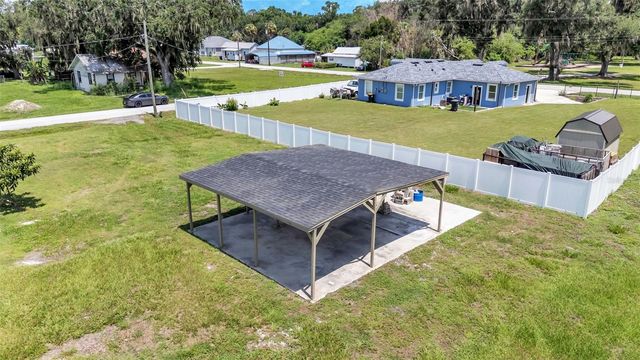2055 AVENUE C, Mulberry, FL 33860