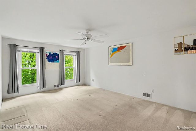 4923 Stamford Drive, West Bloomfield, MI 48323