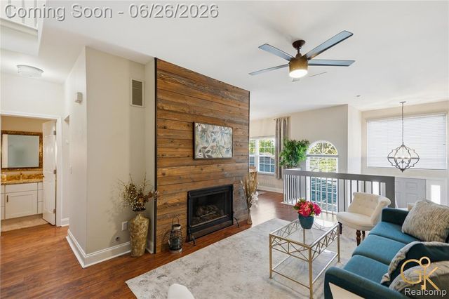 49613 Draper Circle, Plymouth, MI 48170