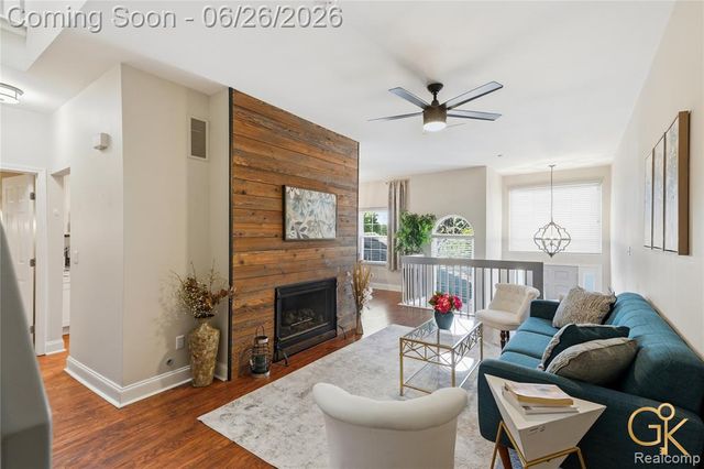 49613 Draper Circle, Plymouth, MI 48170