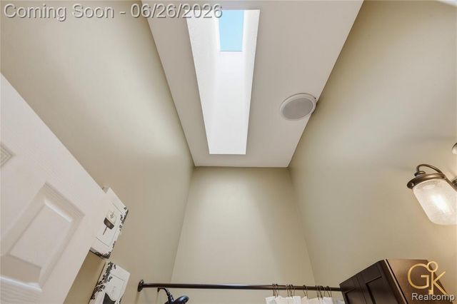49613 Draper Circle, Plymouth, MI 48170