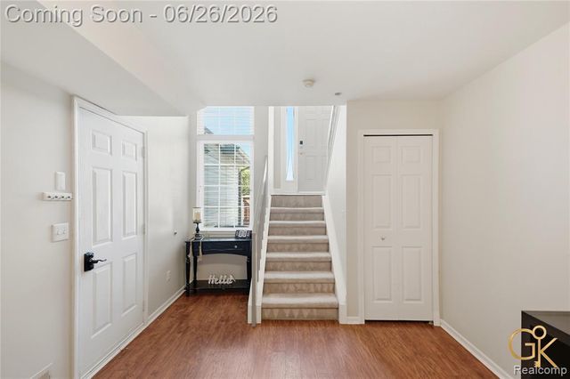 49613 Draper Circle, Plymouth, MI 48170