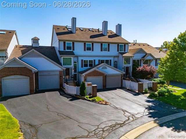 49613 Draper Circle, Plymouth, MI 48170