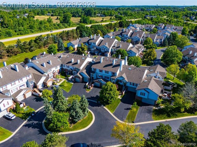 49613 Draper Circle, Plymouth, MI 48170