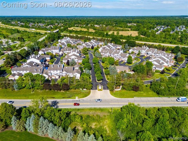49613 Draper Circle, Plymouth, MI 48170